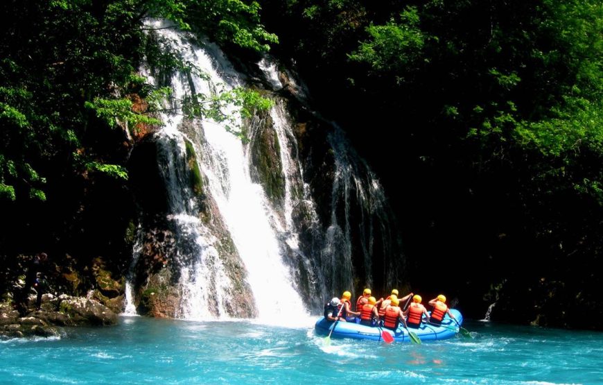 Arrangement A6 – Trekking  and Rafting in Tara Canyon (3 days / 2 nights)